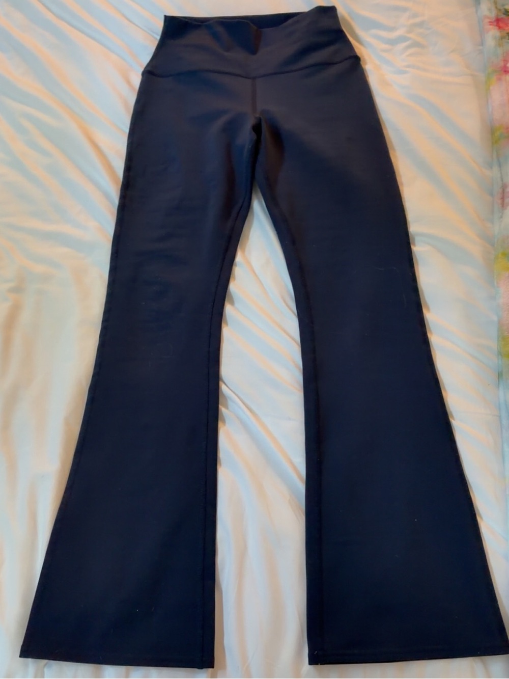 Alo Bootcut Flared Leggings